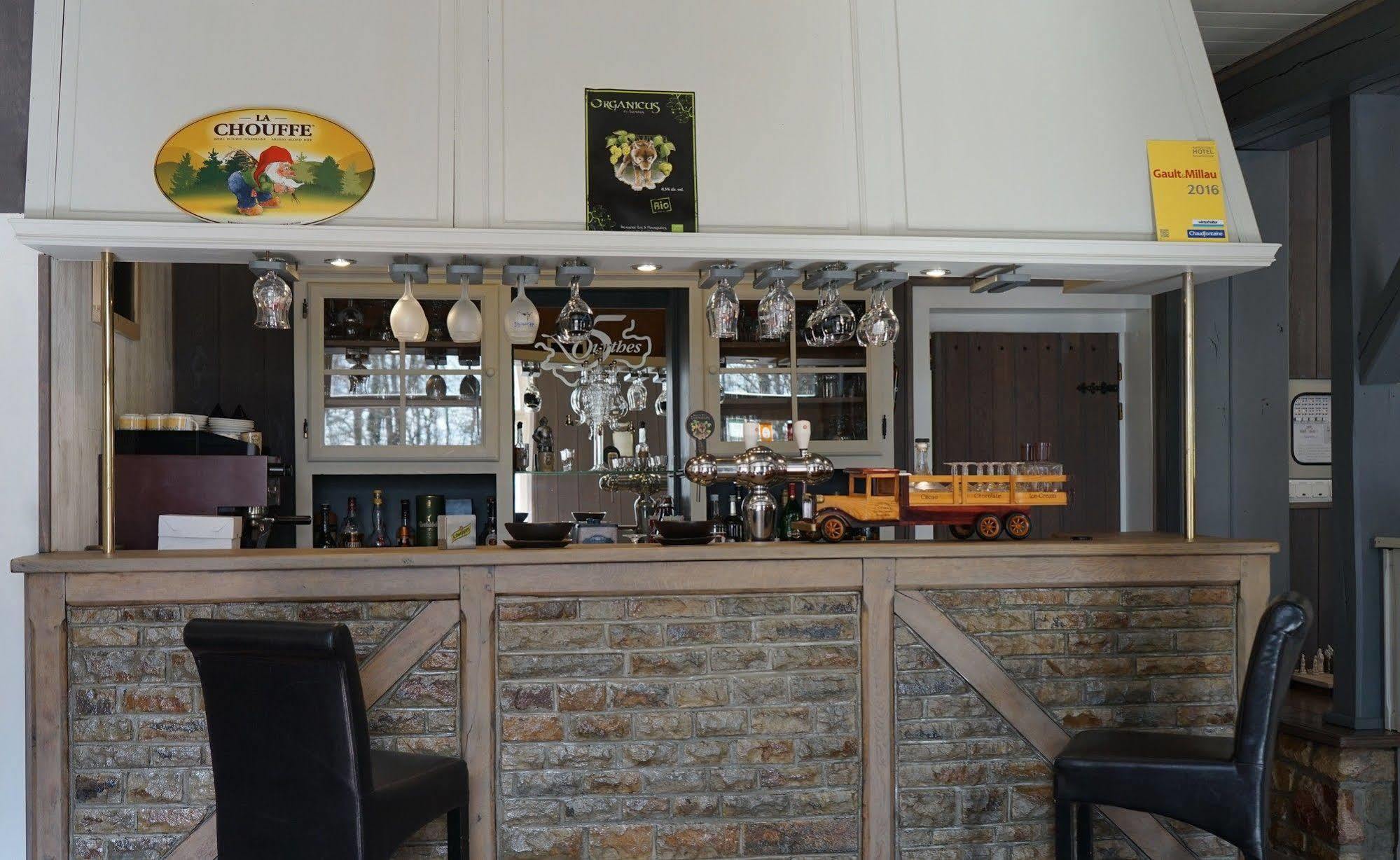 Hotel Les 5 Ourthes Houffalize Bagian luar foto
